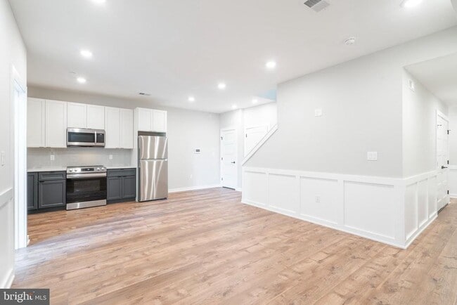 Building Photo - 435 N 35th St