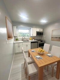 Building Photo - River View Apartments