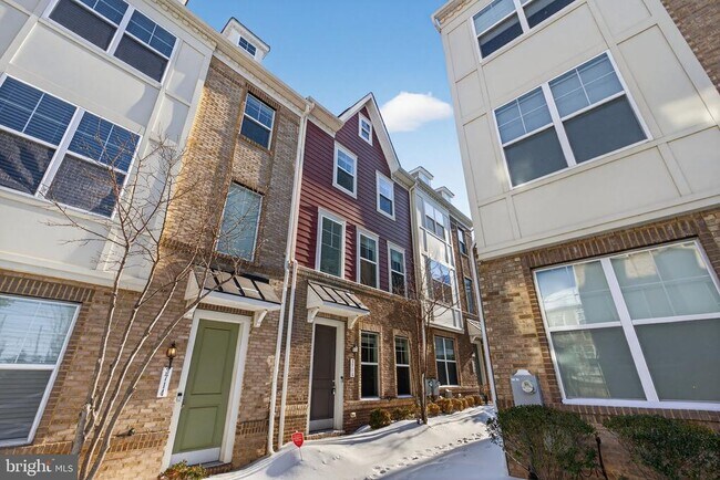 Building Photo - 3716 Foote St NE