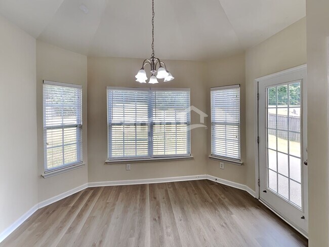 Building Photo - 935 Legacy Park Rd