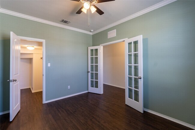Building Photo - 11801 Jackson Fls Wy