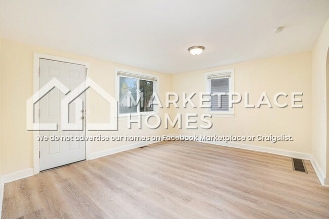 Building Photo - 7520 Orchard Ave
