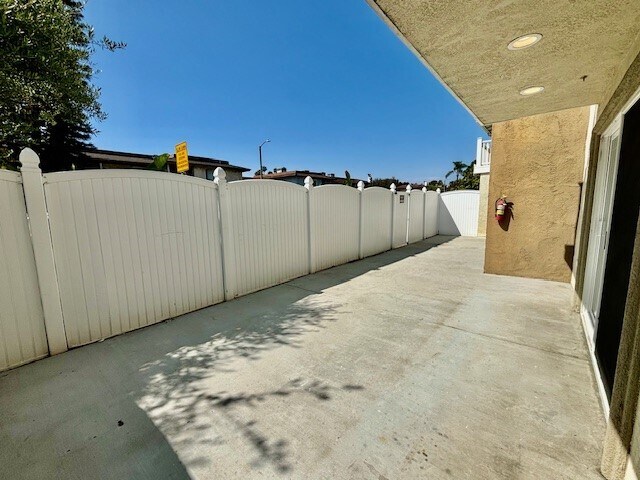 Building Photo - 4150 Patrice Rd