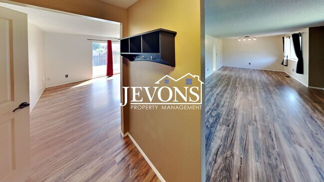 Building Photo - 3-bedroom single-family home near Randall ...