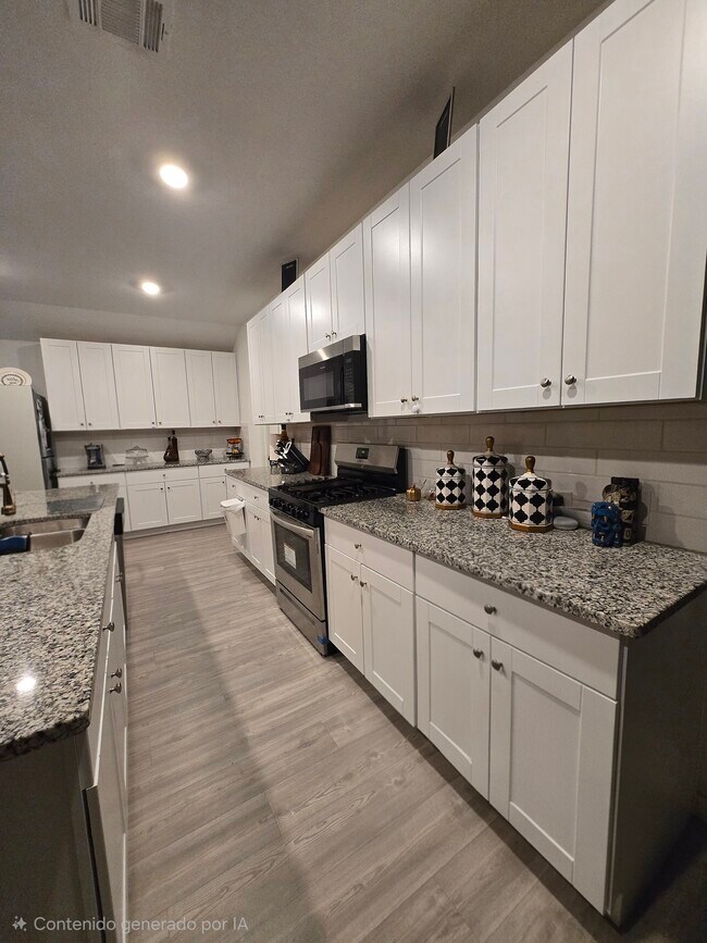 Building Photo - 13323 Savory Pl