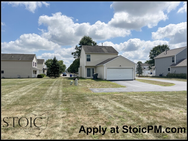 Building Photo - 3903 Claremorris St