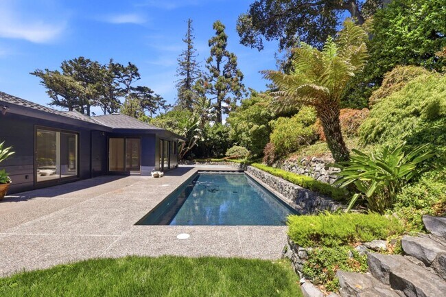 Building Photo - 820 Eucalyptus Ave