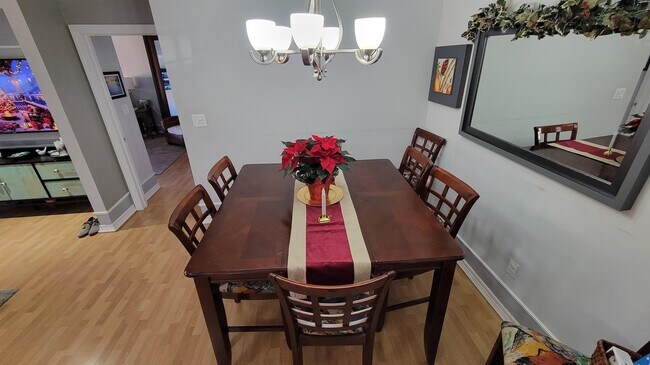 Building Photo - 780 River Rd