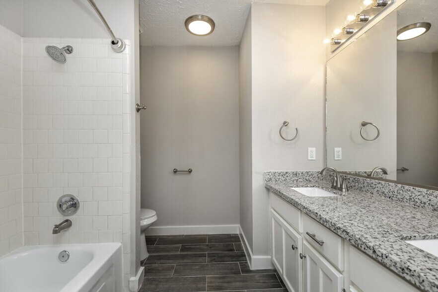 Building Photo - 4403 Pawnee St