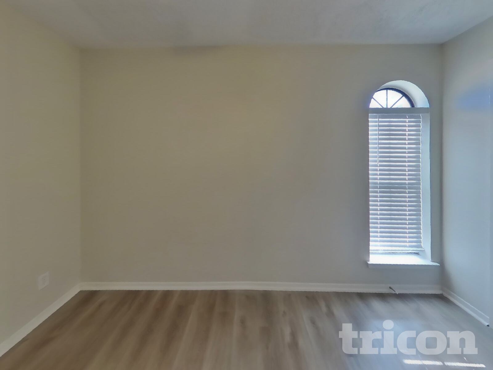 Building Photo - 820 Oak Grove Ln