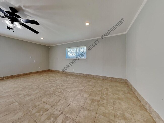 Building Photo - Newly Renovated Single Family Home | 4 BR/2BA | Fenced Backyard