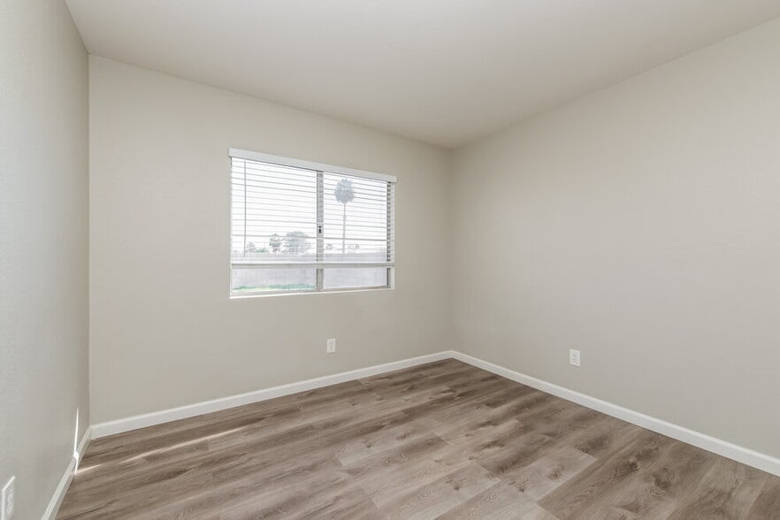 Building Photo - 5004 Crystal Breeze Ln