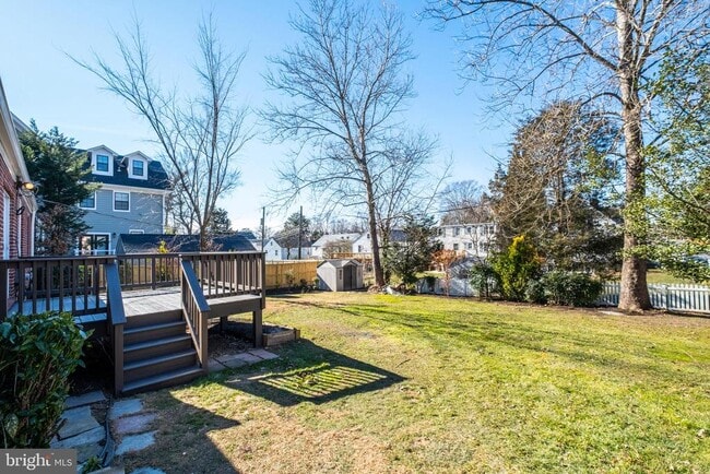 Building Photo - 2900 Linden Ln