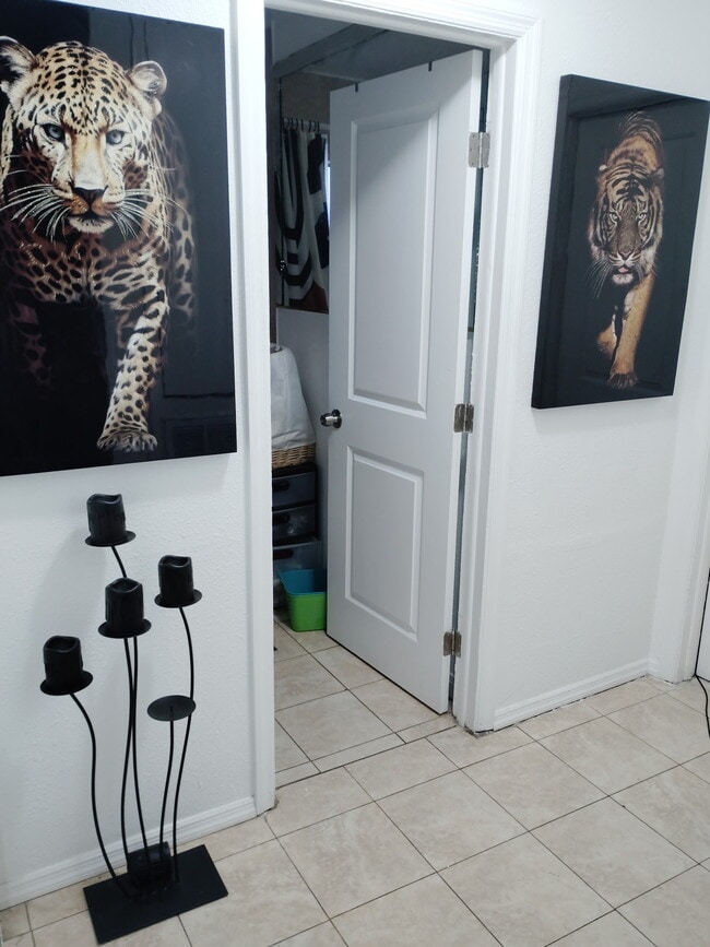 Building Photo - 704 E 121st Ave