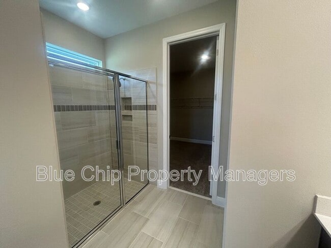 Building Photo - 1125 British Cir