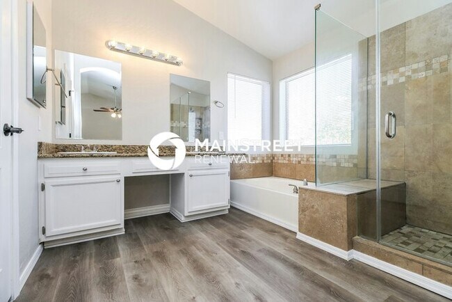 Building Photo - 3 Bedroom Pet-Friendly Home in GILBERT, AZ...