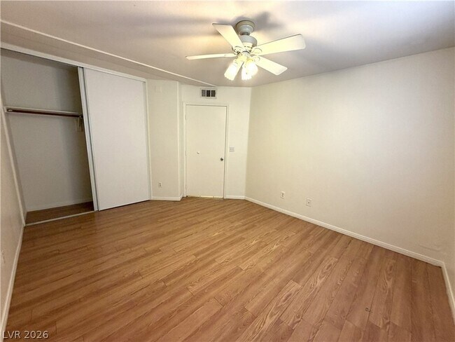 Building Photo - 4555 E Sahara Ave