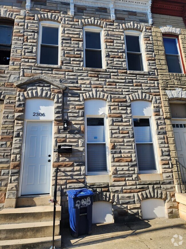 Building Photo - Spacious 3 Bedroom Home  In West Baltimore