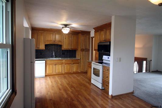Building Photo - 1414 Willow Ave