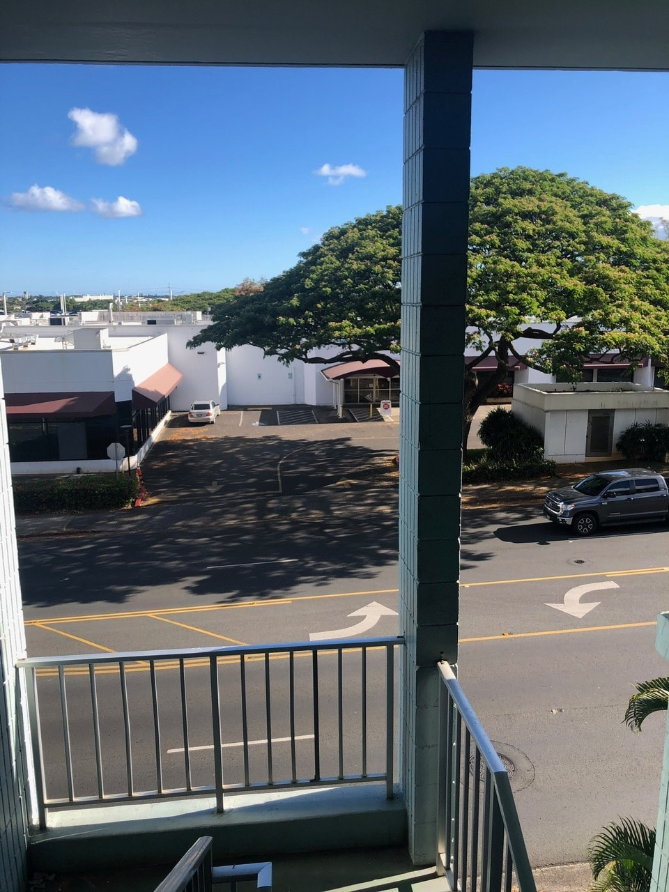 Building Photo - 98-1040 Moanalua Rd