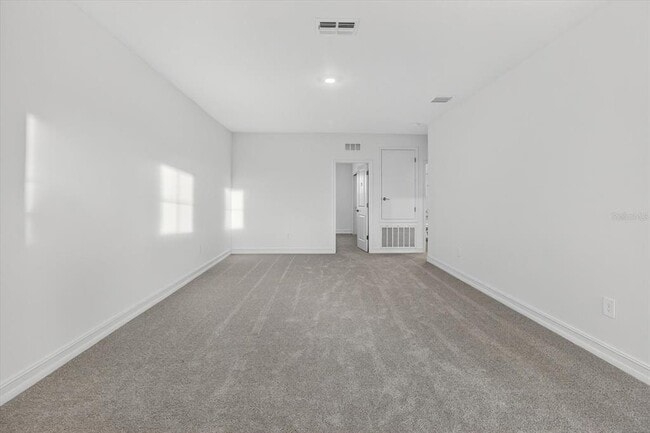 Building Photo - 6925 Main St