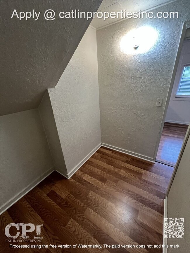 Building Photo - 323 15th Ave