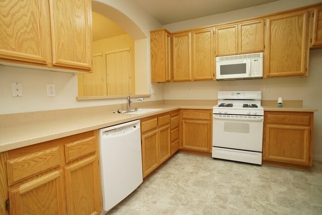 Building Photo - Charming 3 Bedroom Home for Rent in Crocker Ranch  Roseville!