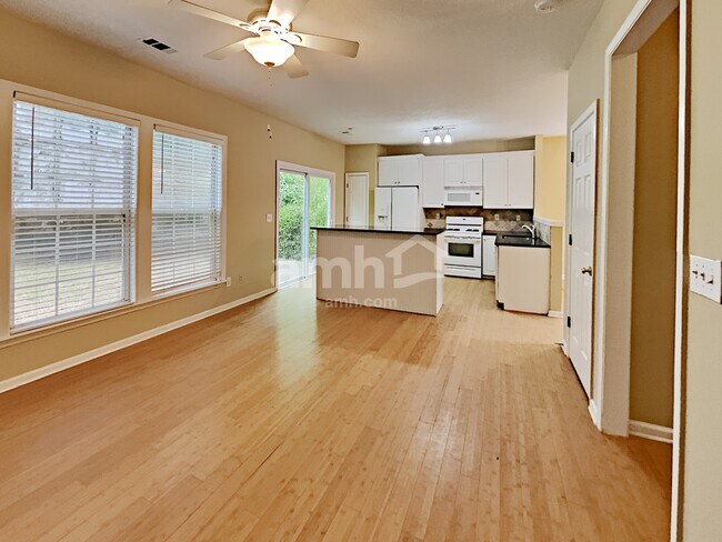 Building Photo - 2834 Regent Walk Dr