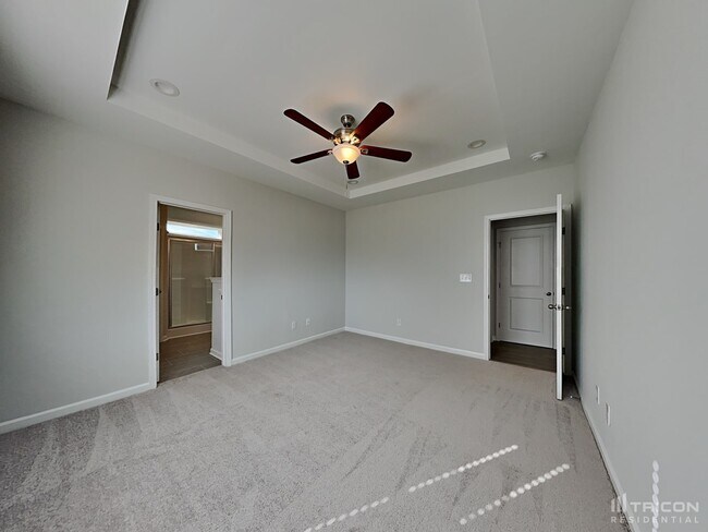 Building Photo - 320 Olde Pl