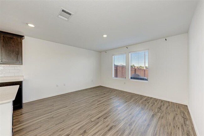 Building Photo - 12112 Scarlet Sleeve Wy