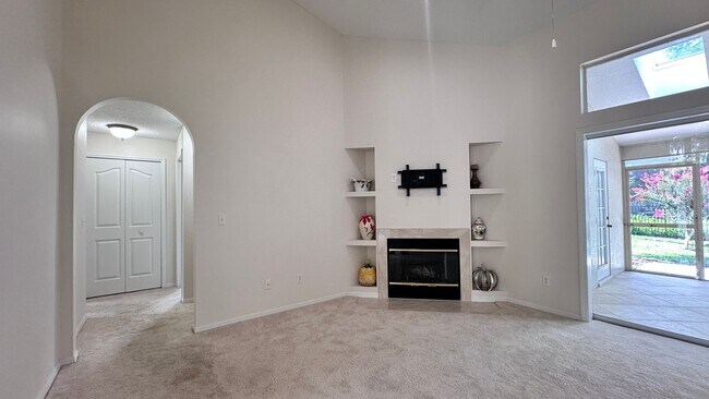 Building Photo - 7468 Aprelle Dr