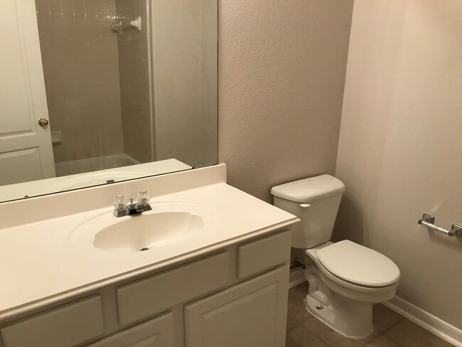 Building Photo - 4108 N Summercrest Loop