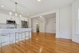 Building Photo - 54 Bloomfield St