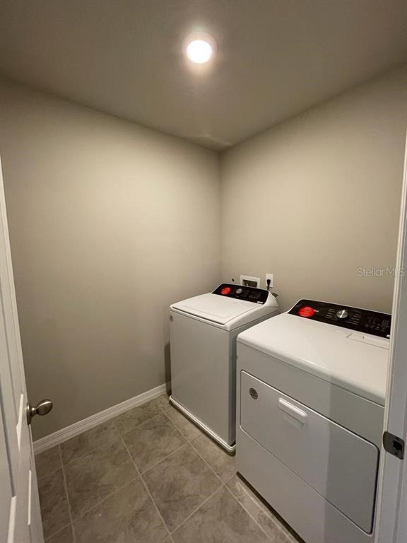 Building Photo - 762 Legacy Dr