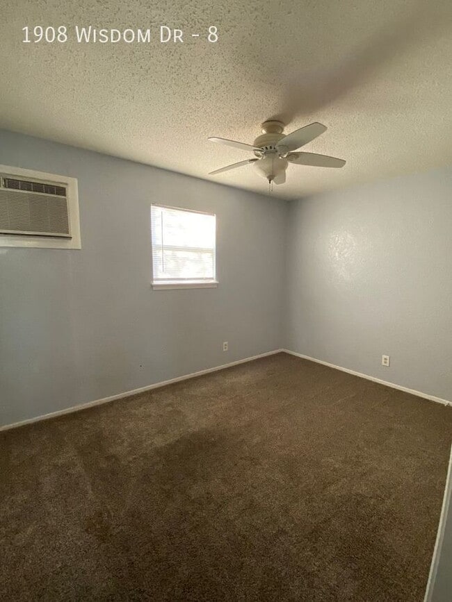 Building Photo - 1908 Wisdom Dr