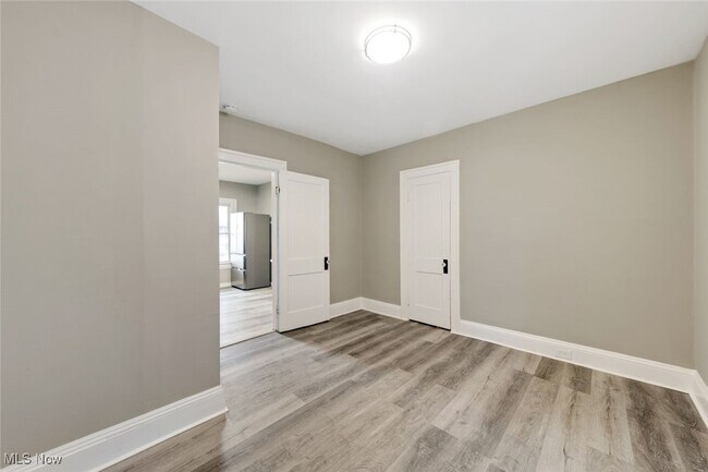 Building Photo - 2233 Bunts Rd