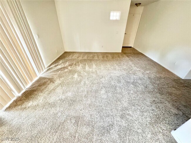 Building Photo - 9325 W Desert Inn Rd