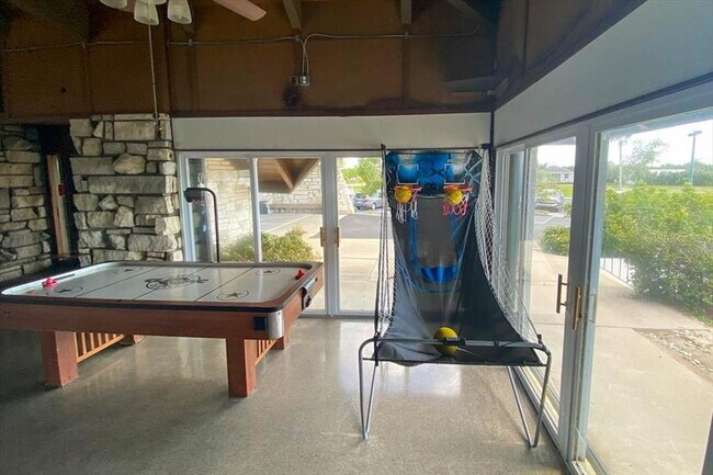 Building Photo - 6628 Thorman Rd