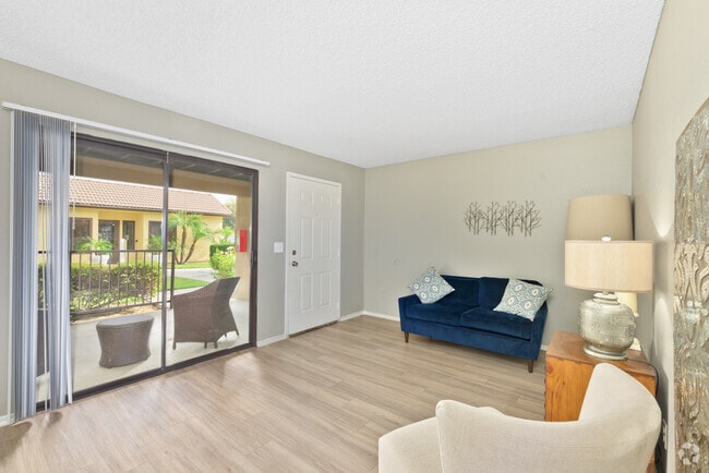 2BR, 2BA - 837SF - Living Room - Tesoro