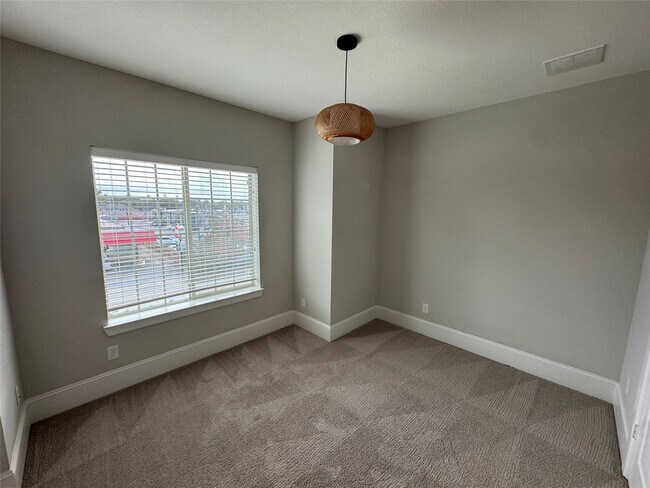 Building Photo - 6755 Highclere Manor Ln