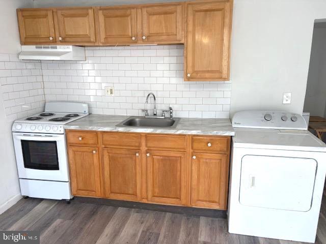 Building Photo - 502 S Main St