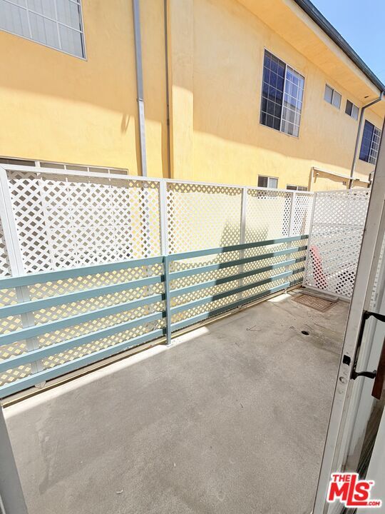 Building Photo - 11738 Mayfield Ave