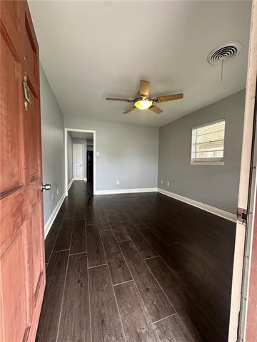 Building Photo - 4821 Zenith St