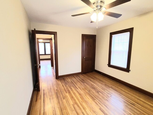 Building Photo - 34 W Tulane Rd