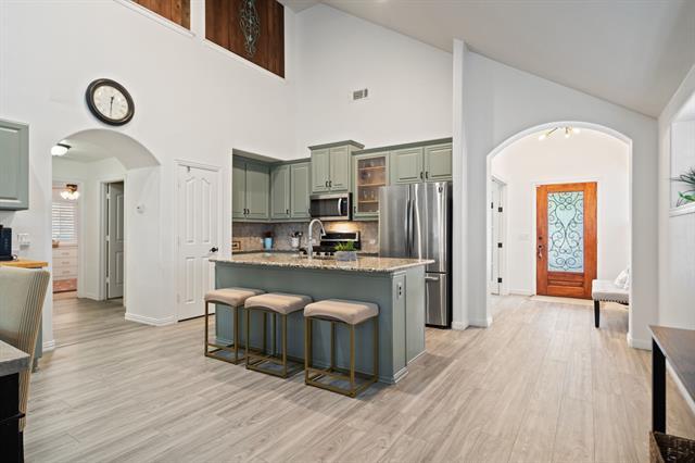Building Photo - 772 Red Elm Ln