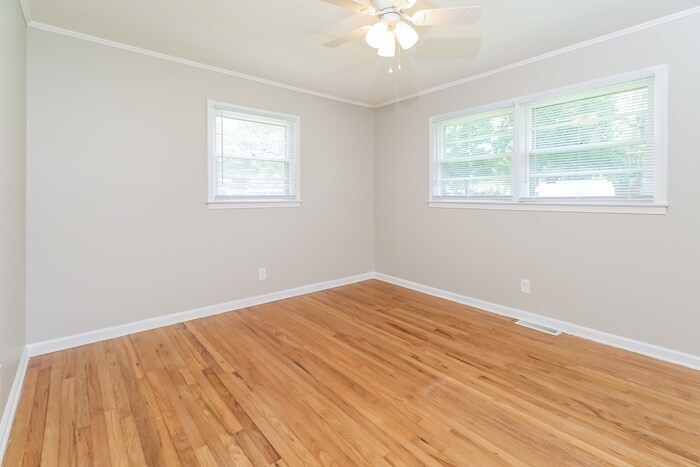 Building Photo - 3815 Ferncliff Rd