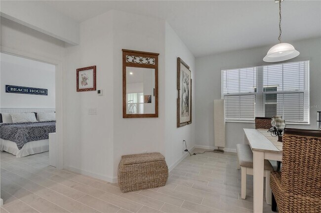 Building Photo - 518 Daiquiri Pl