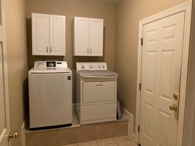 Utility Room - 208 Thoreau Ct