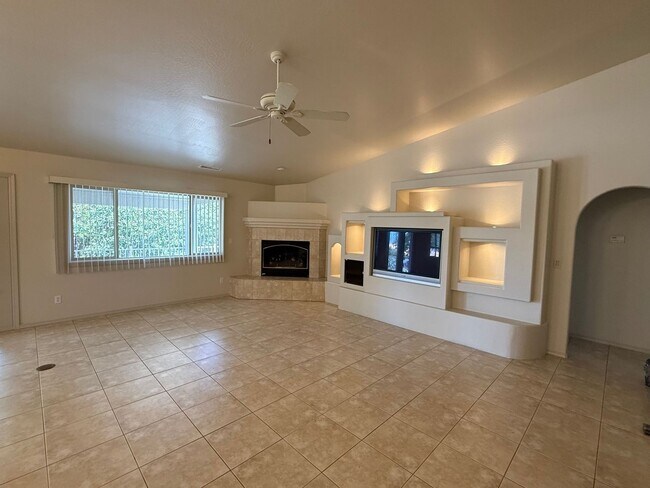 Building Photo - 7378 E Mingus Trail