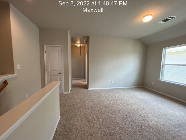 Building Photo - 194 Living Reef Dr